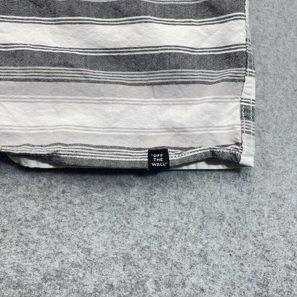 Vans Button Down Shirt Mens Medium M White Grey Striped Cotton Short Sleeve - Picture 6 of 11